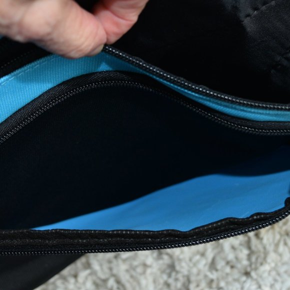 NEW Pickleball Adjustable length sling backpack Blue and Black Fits 2 Pa… - Picture 7 of 7